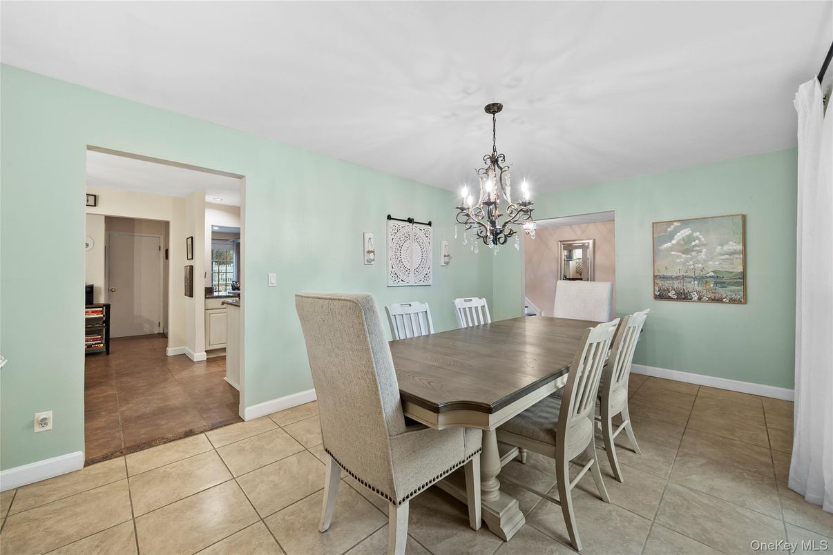 Chandelier, Dining room, Interior