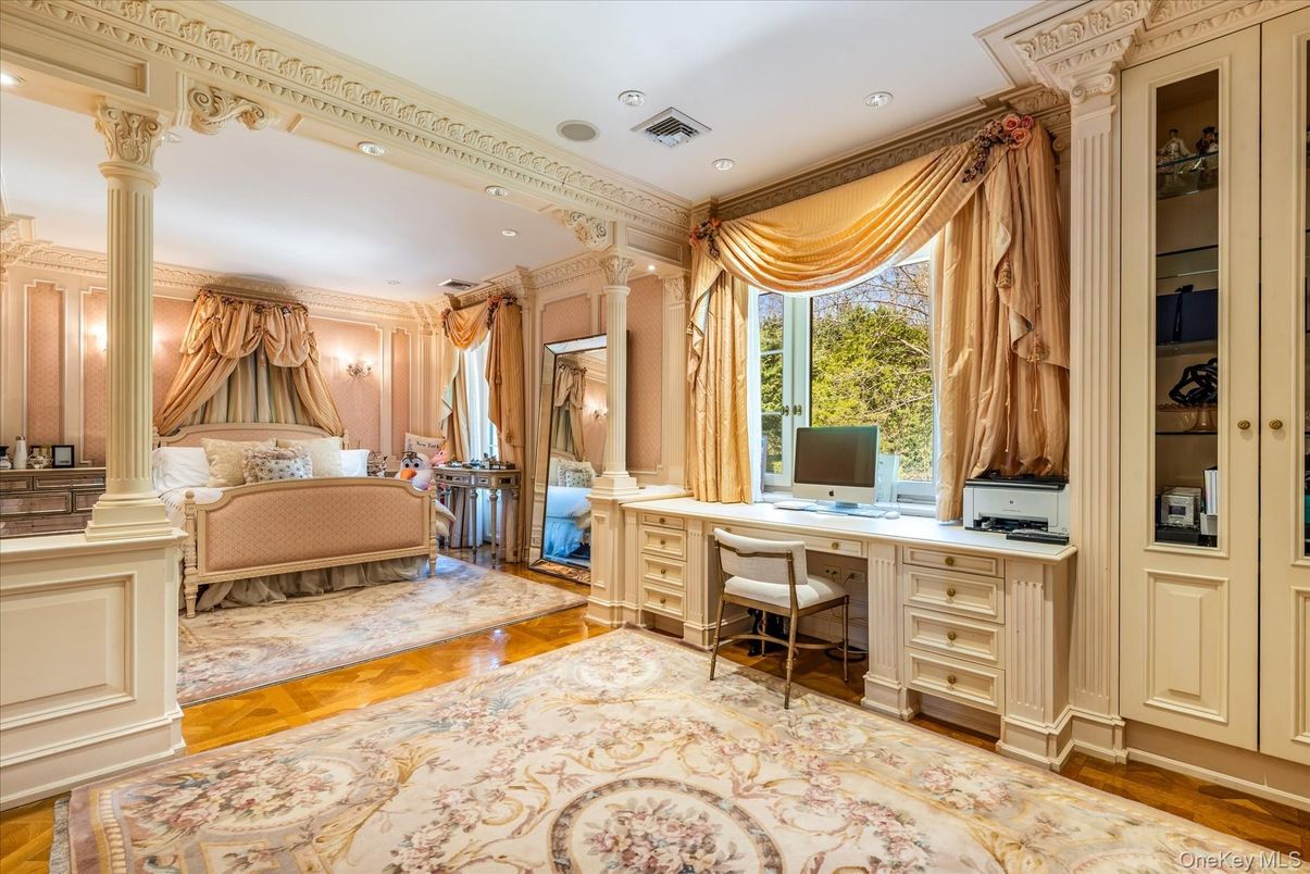 Bedroom, Home Office, Interior, Recessed Lighting, Wood Texture Flooring