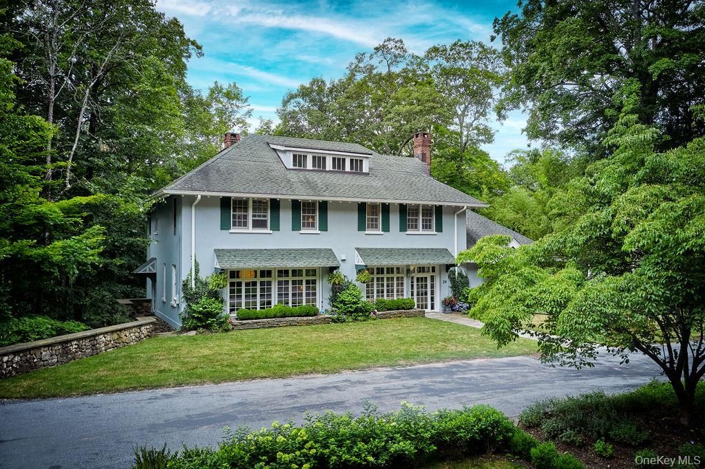 Exterior, Facade, Georgian