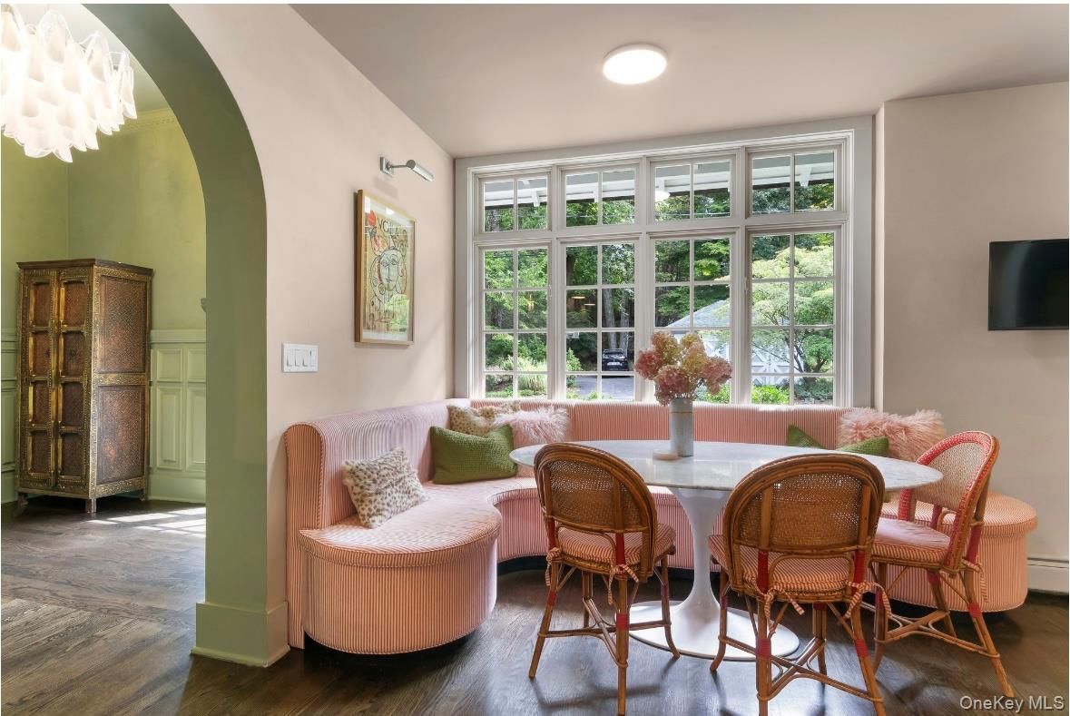 Dining room, Interior, Recessed Lighting, Wood Texture Flooring
