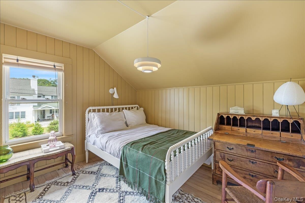 Bedroom, Interior, Pendant Lights, Wood Texture Flooring