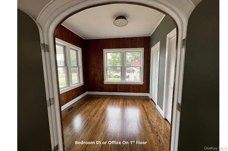 Empty room, Interior, Wood Texture Flooring, Wooden Walls
