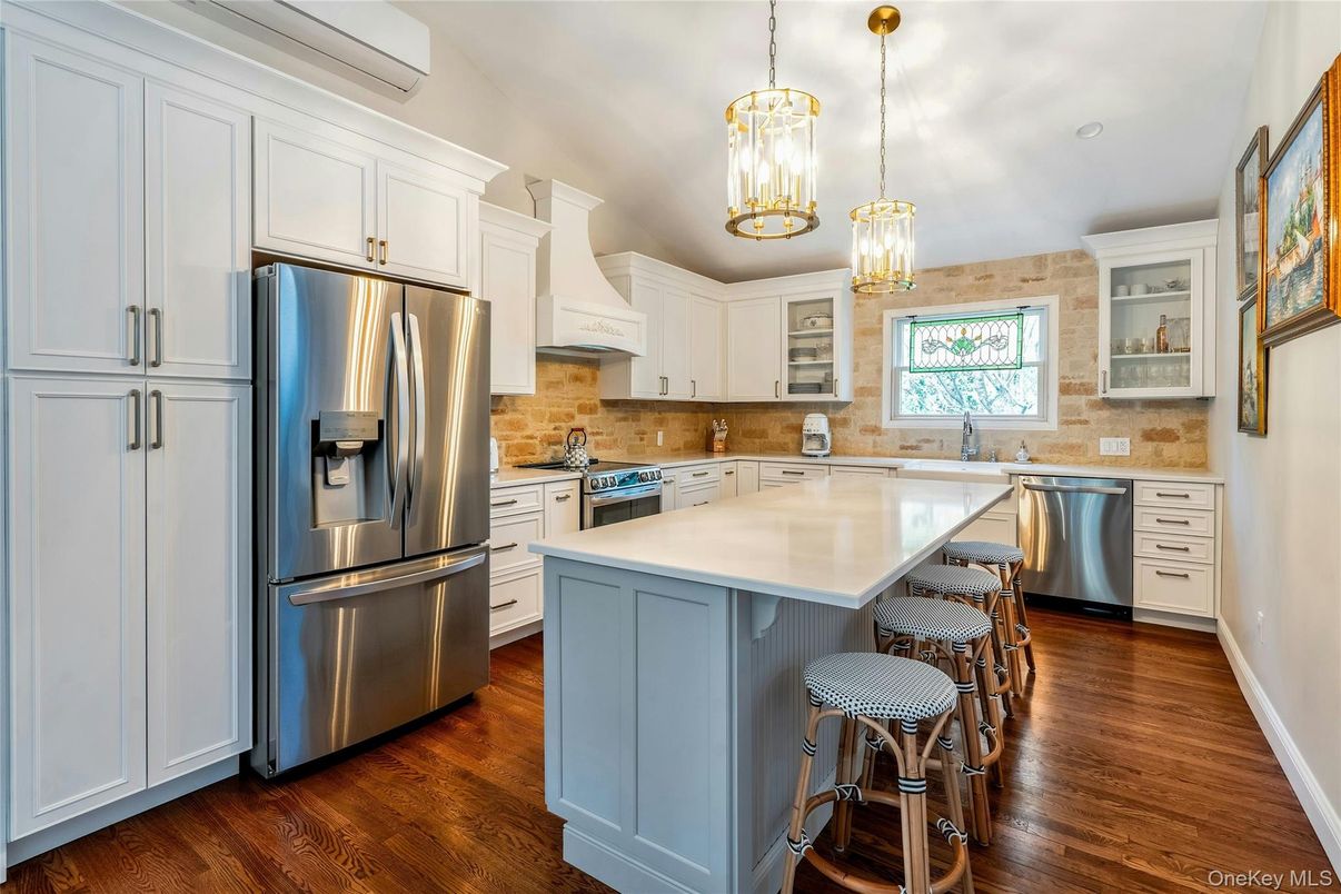 Interior, Kitchen, Pendant Lights, Stainless Steel Appliances, Wood Texture Flooring