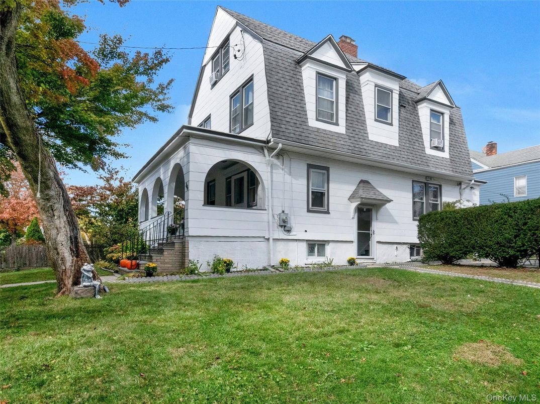 Exterior, Facade, Cape Cod