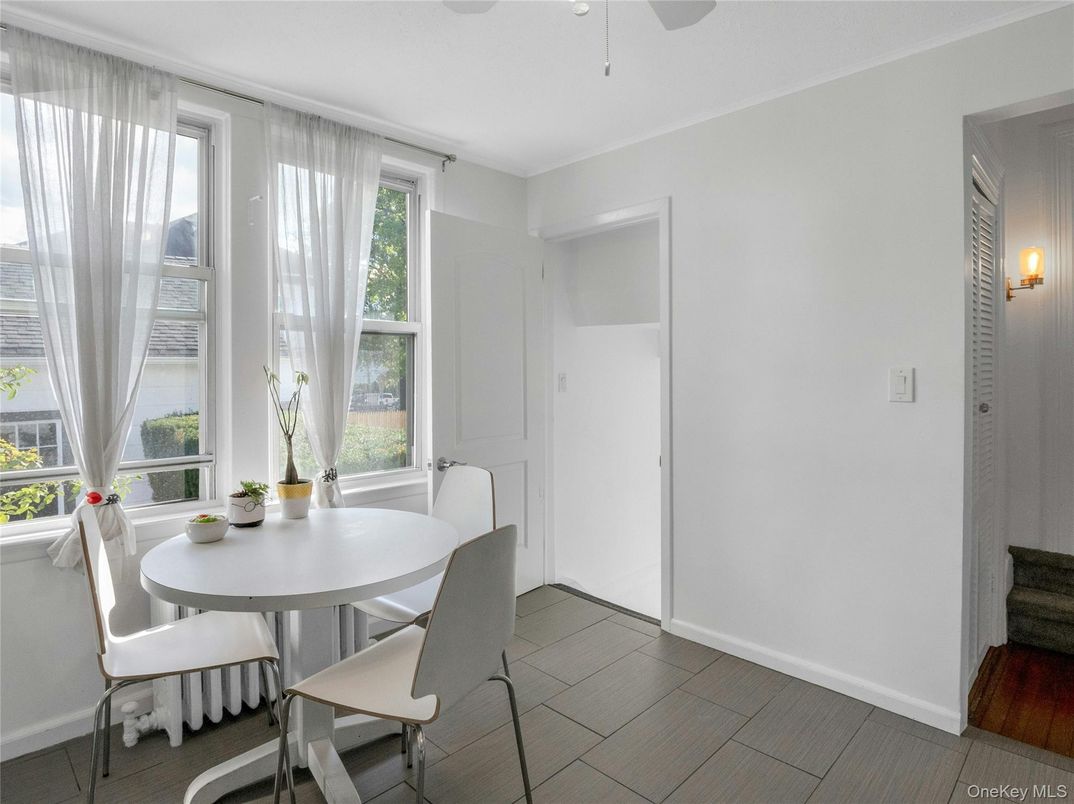Dining room, Interior