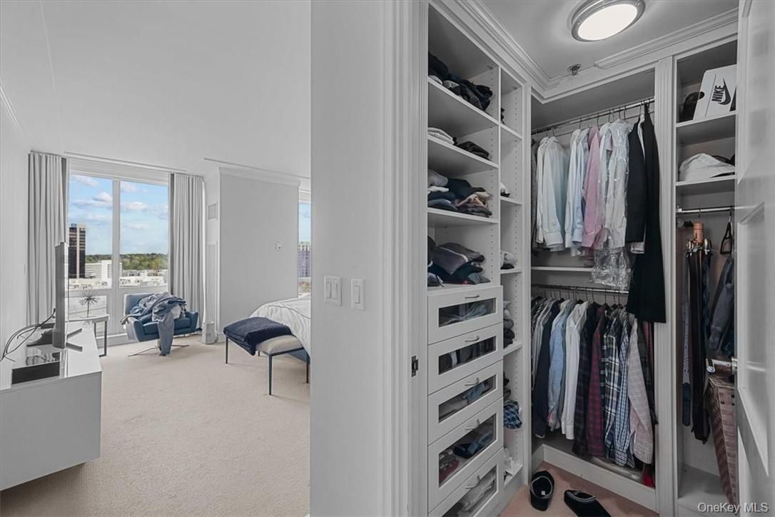 Interior, Walk-in Closets