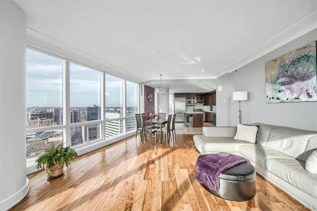 Dining room, Interior, Kitchen, Living room, Pendant Lights, Recessed Lighting, Stainless Steel Appliances, Wood Texture Flooring