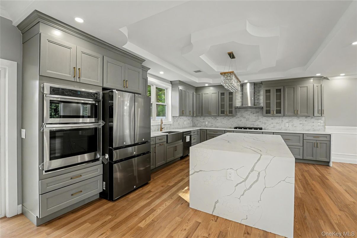 Chandelier, Interior, Kitchen, Recessed Lighting, Stainless Steel Appliances, Wood Texture Flooring