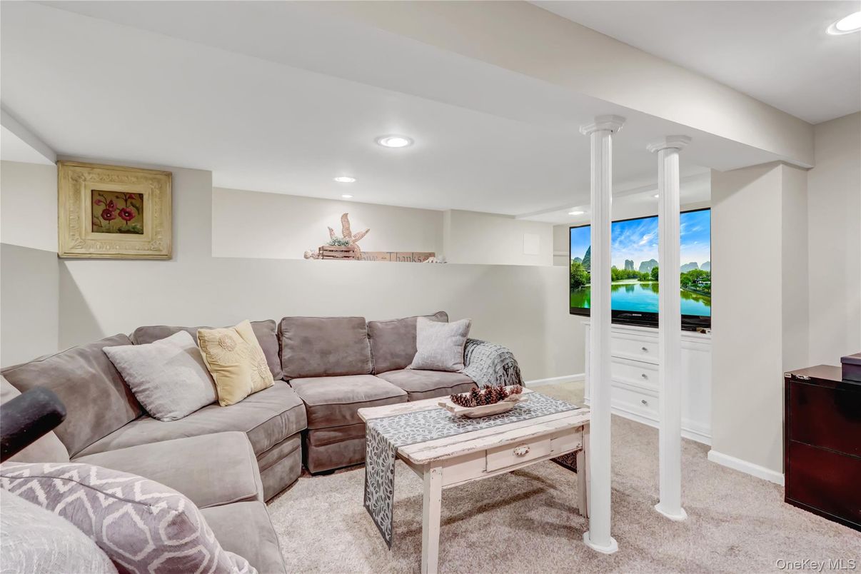 Interior, Living room, Recessed Lighting