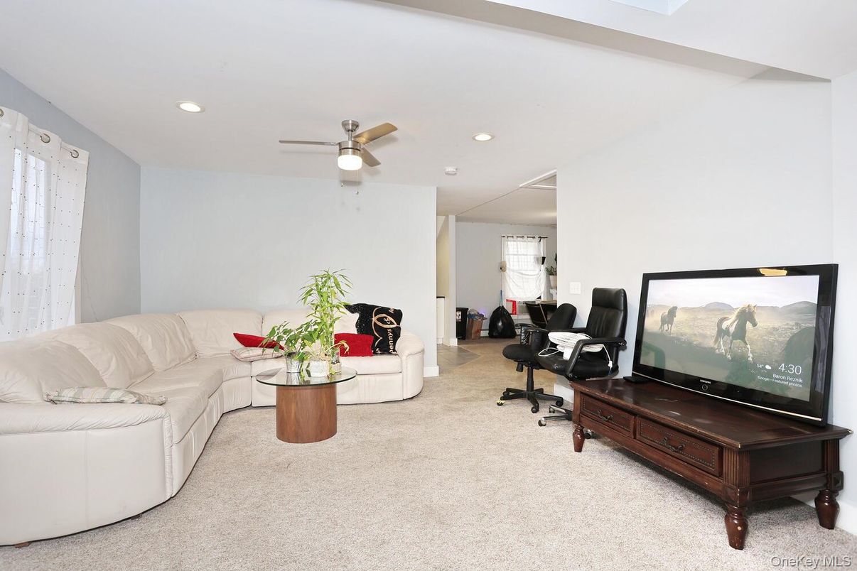 DE Listing image placeholder