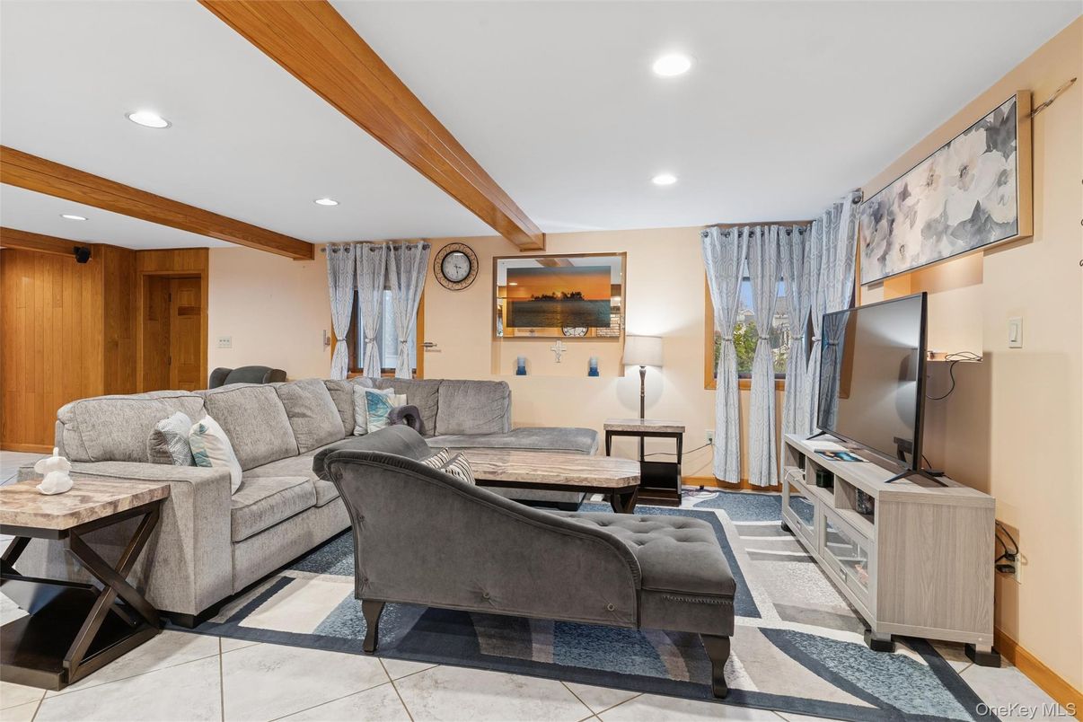 Interior, Living room, Recessed Lighting, Wooden Beams