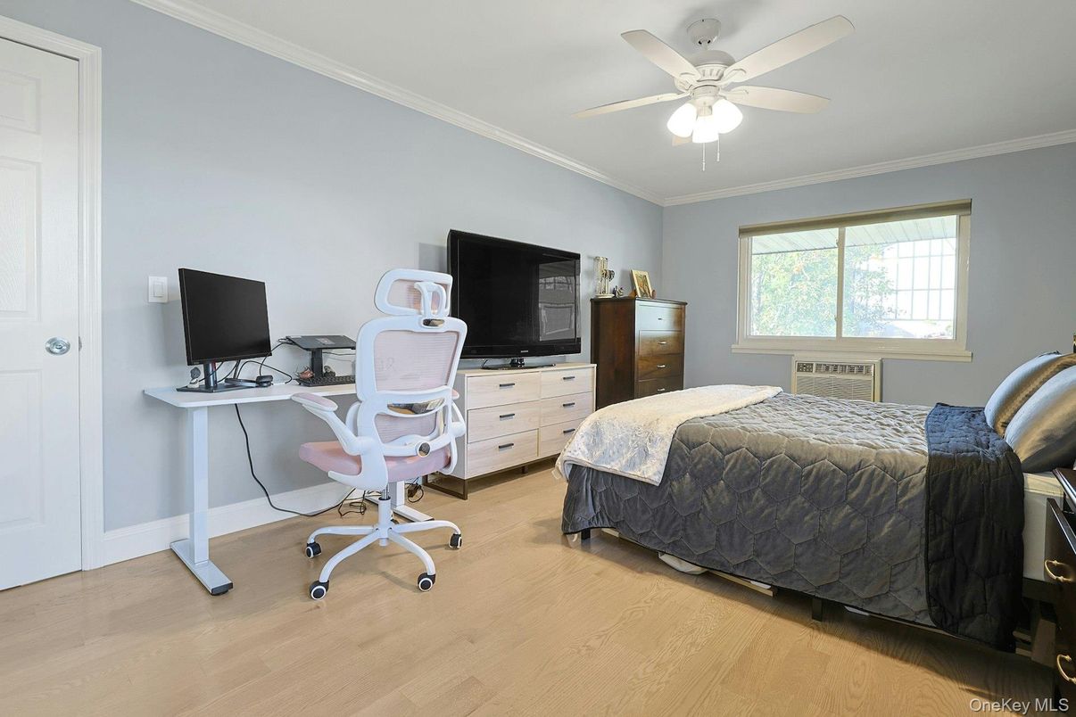 Bedroom, Home Office, Interior, Wood Texture Flooring