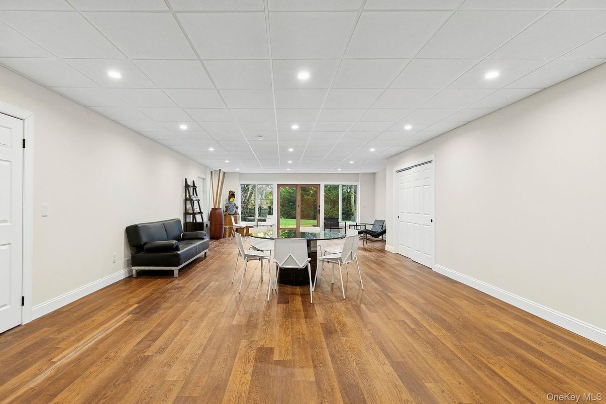Dining room, Interior, Recessed Lighting, Wood Texture Flooring