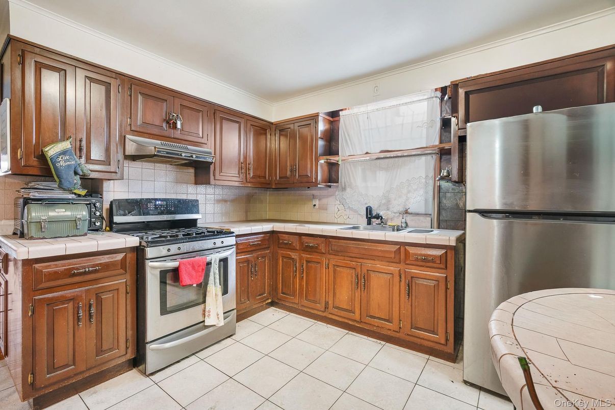 Interior, Kitchen, Tile Countertops