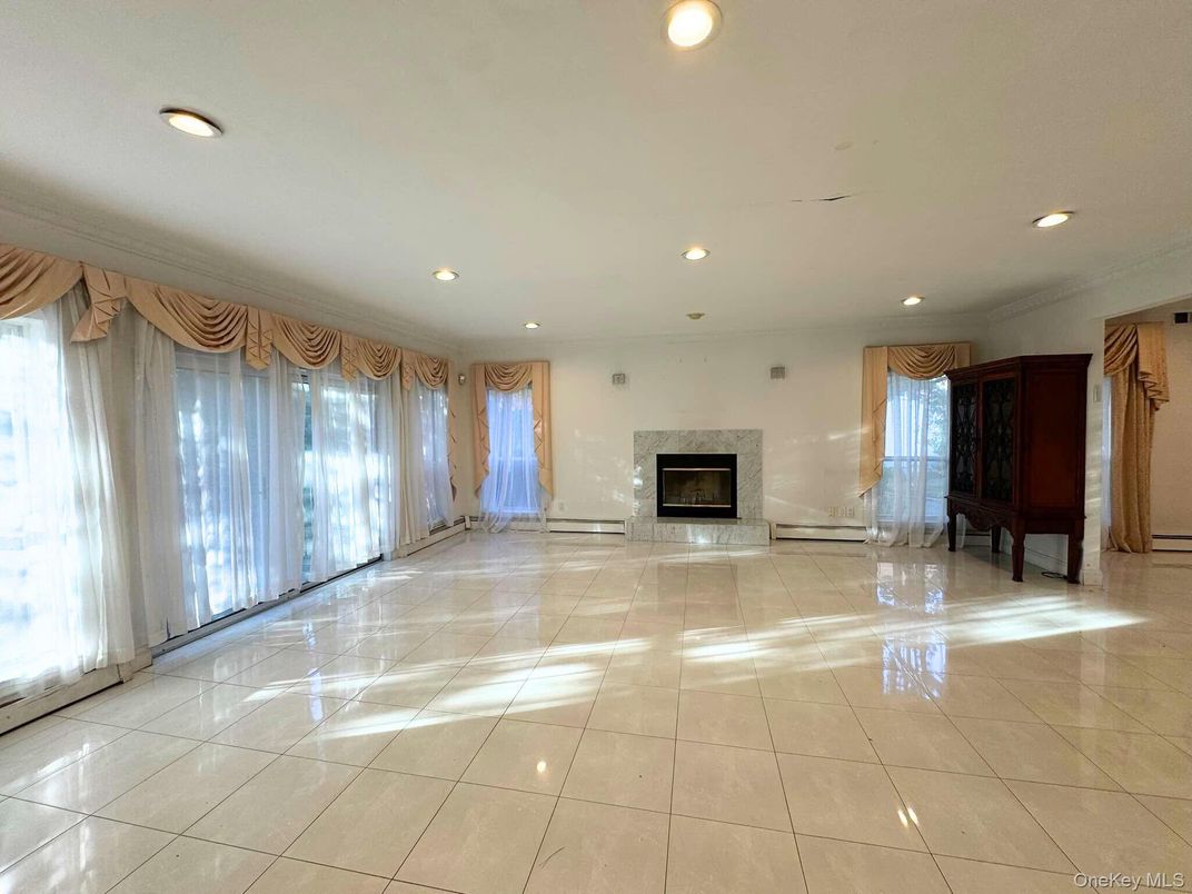 Empty room, Fireplace, Interior, Recessed Lighting