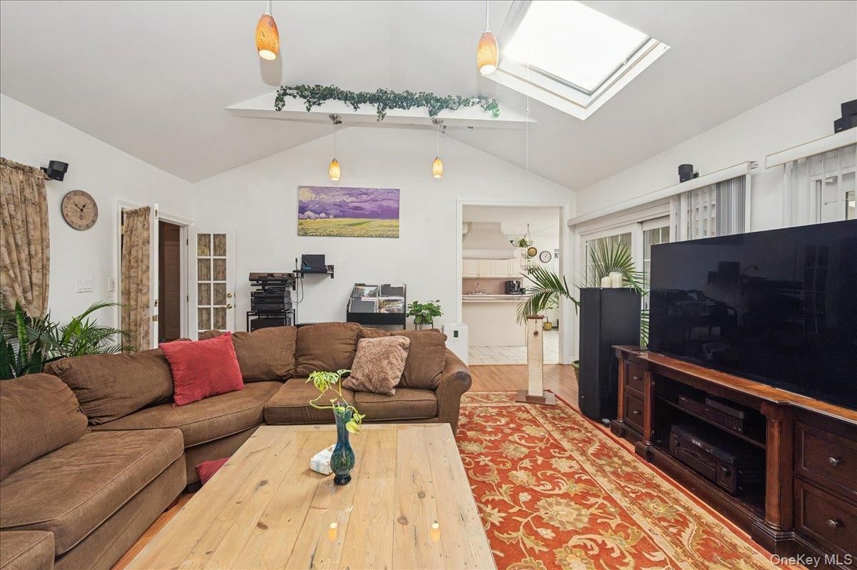Interior, Living room, Pendant Lights, Wood Texture Flooring