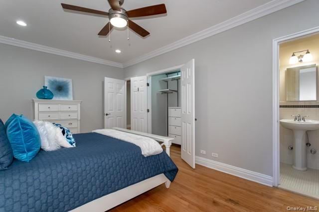 Bathroom, Bedroom, Interior, Recessed Lighting, Wood Texture Flooring