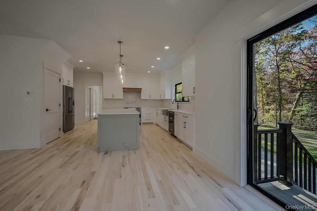 Interior, Kitchen, Pendant Lights, Recessed Lighting, Wood Texture Flooring