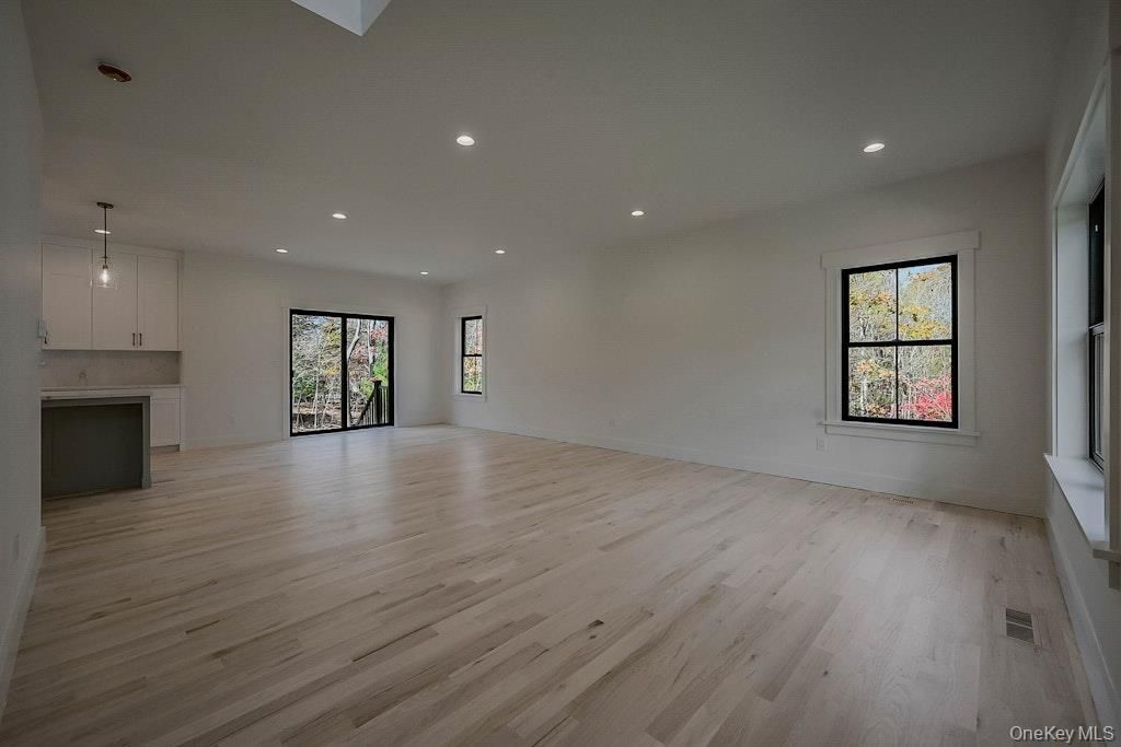 Empty room, Interior, Pendant Lights, Recessed Lighting, Wood Texture Flooring