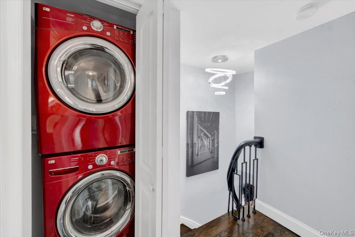 Interior, Recessed Lighting, Utility Closets, Washer, Wood Texture Flooring