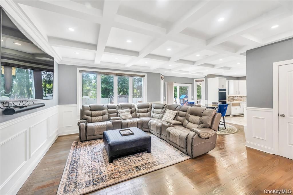 Interior, Kitchen, Living room, Recessed Lighting, Wood Texture Flooring