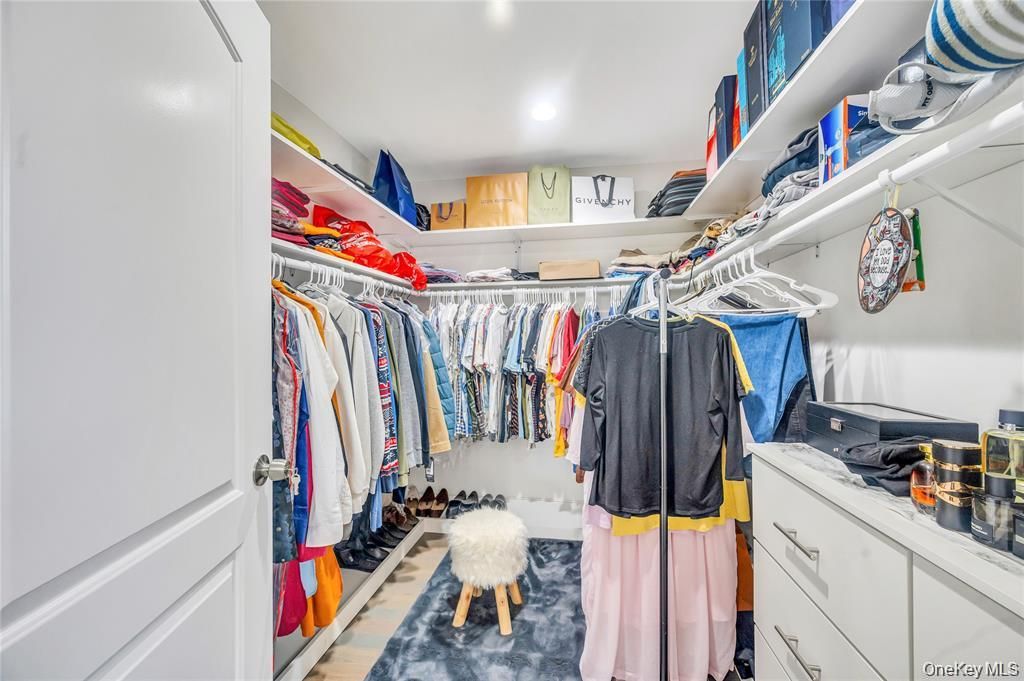 Interior, Recessed Lighting, Walk-in Closets