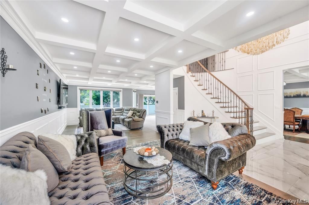 Chandelier, Interior, Living room, Marble, Recessed Lighting, Wood Texture Flooring