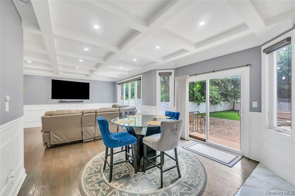 Dining room, Interior, Living room, Recessed Lighting, Wood Texture Flooring