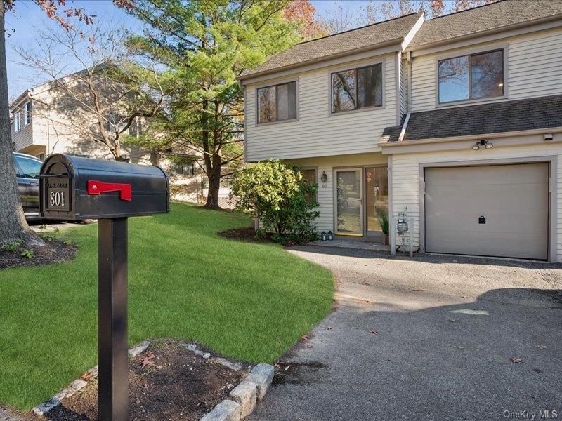 Attached, Exterior, Facade, Raised Ranch