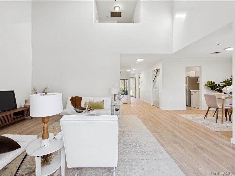 Dining room, Interior, Living room, Recessed Lighting, Wood Texture Flooring