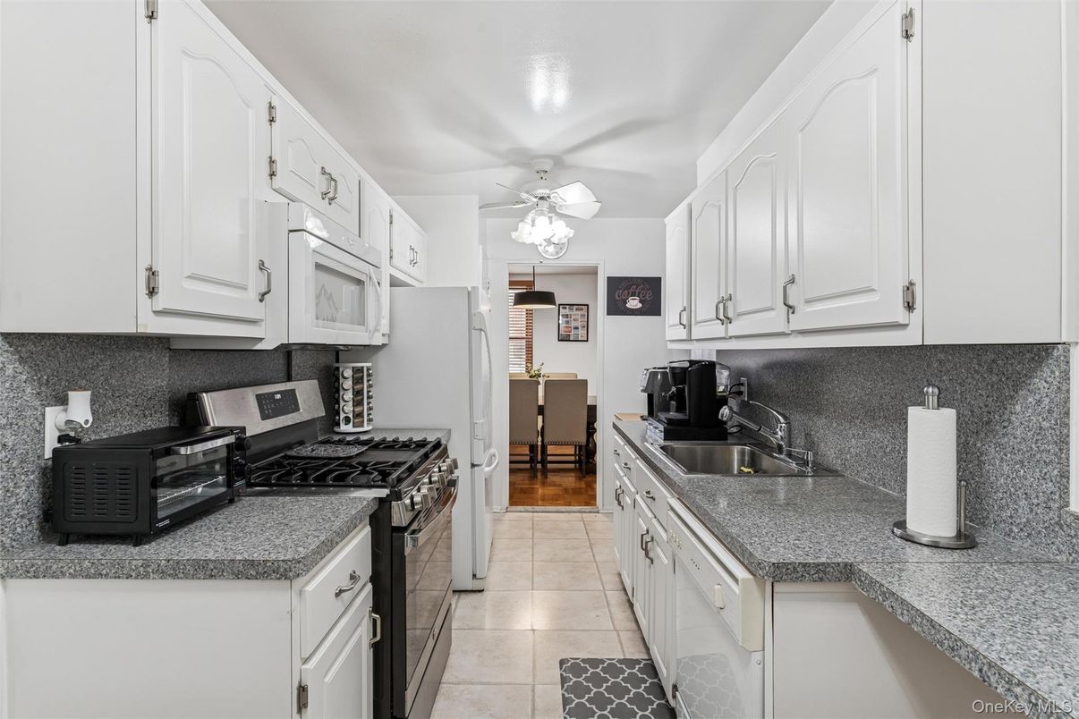 Dining room, Interior, Kitchen