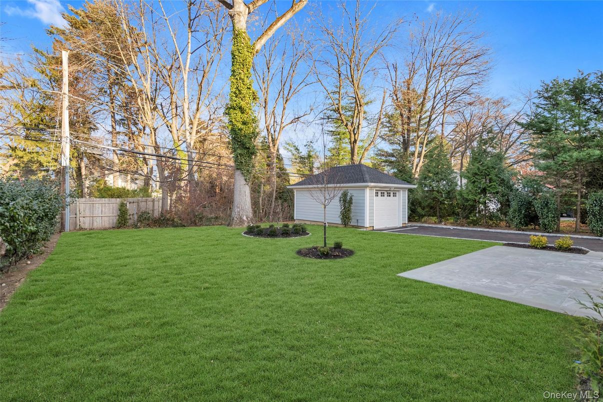 Backyard, Detached Garage, Exterior