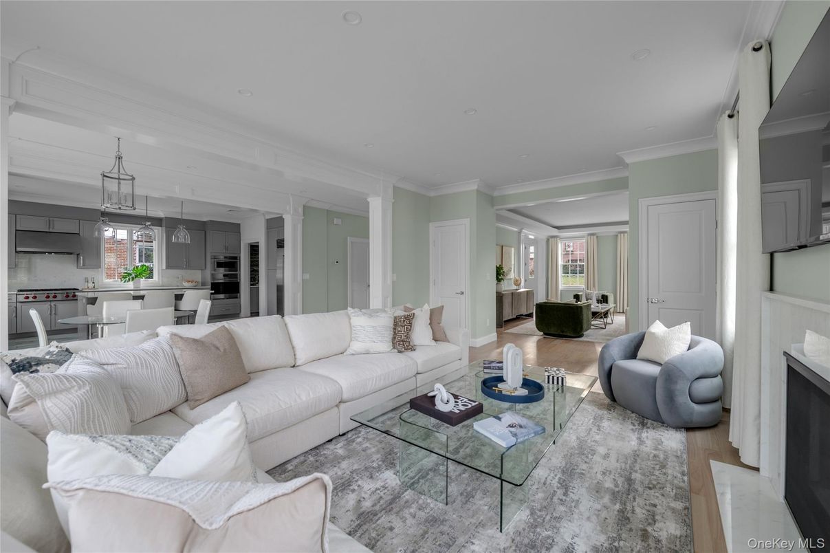 Dining room, Interior, Kitchen, Living room, Pendant Lights, Recessed Lighting, Wood Texture Flooring