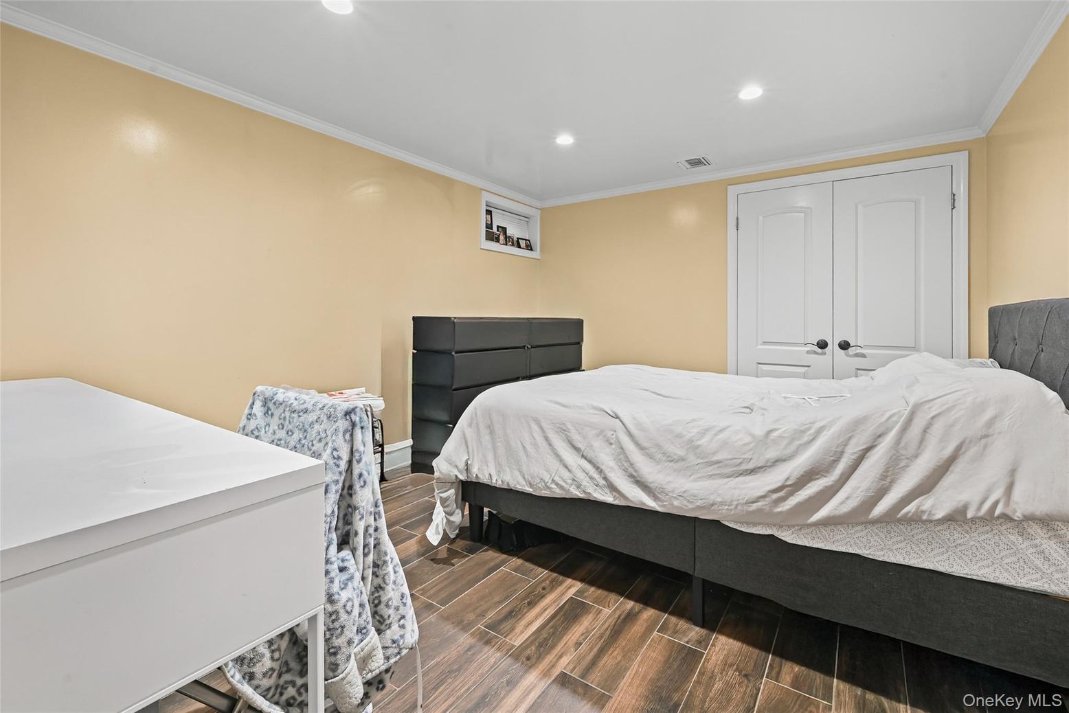 Bedroom, Interior, Recessed Lighting, Wood Texture Flooring