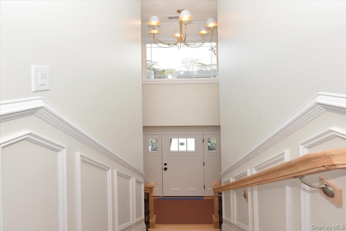 Chandelier, Interior