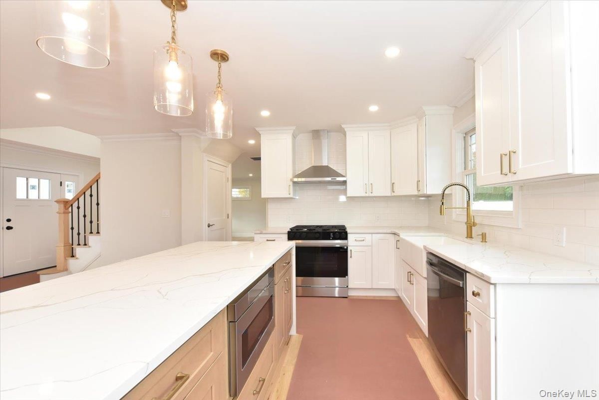 Interior, Kitchen, Pendant Lights, Recessed Lighting, Stainless Steel Appliances