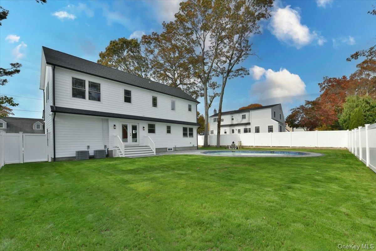 Backyard, Exterior, Pool