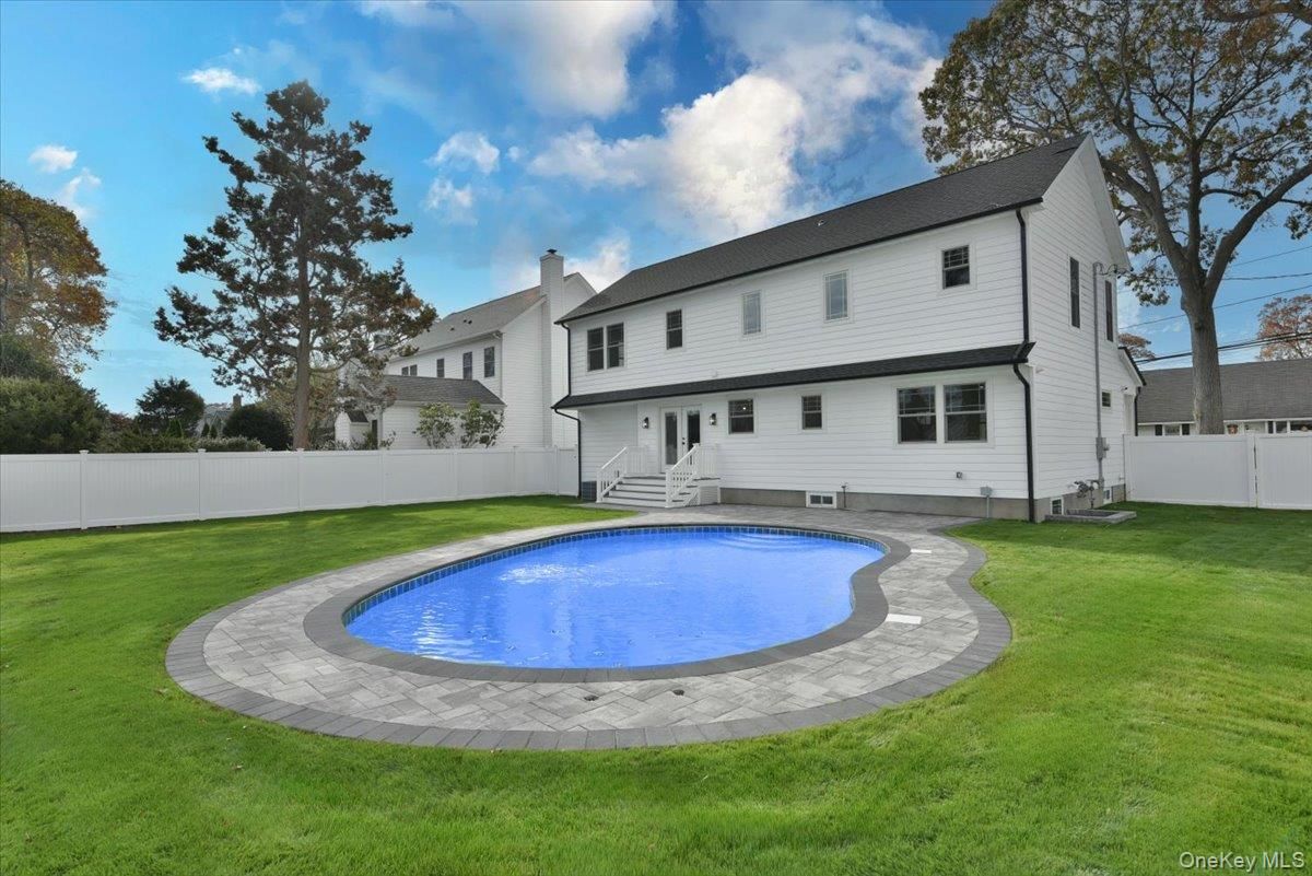 Backyard, Exterior, Pool