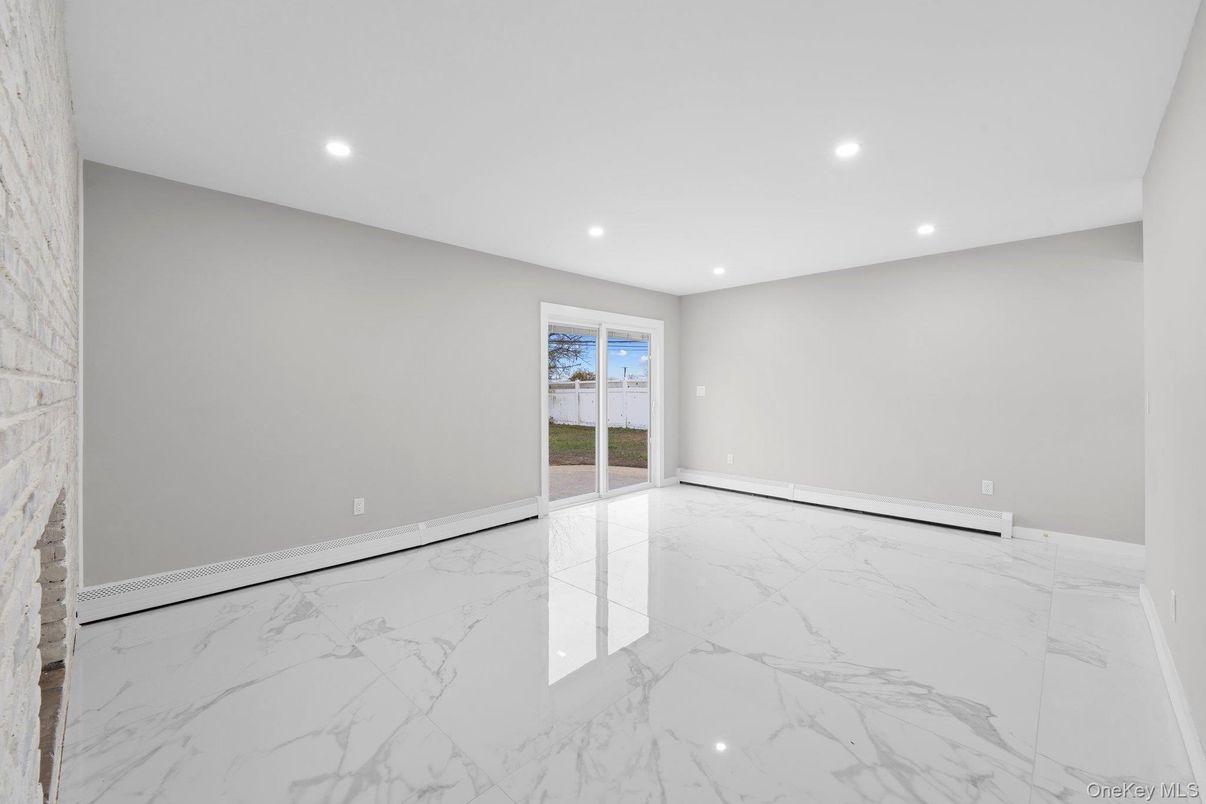 Empty room, Interior, Marble, Recessed Lighting