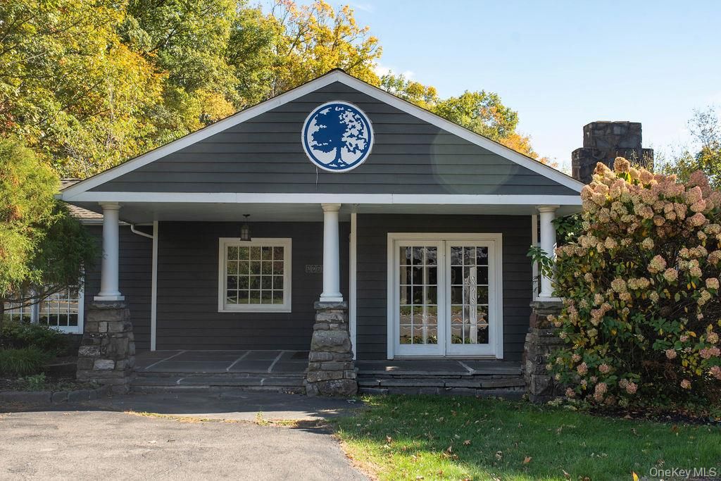 Exterior, Facade, None