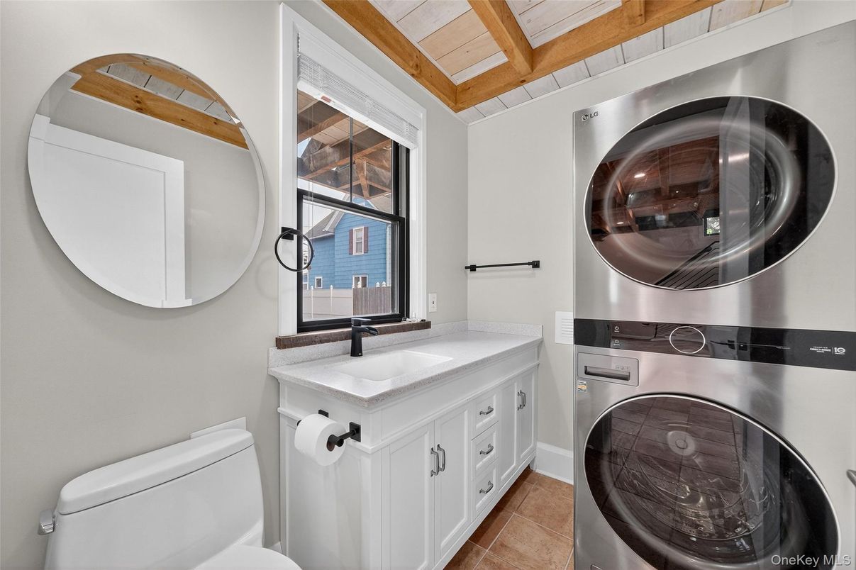 Bathroom, Interior, Utility Closets, Washer