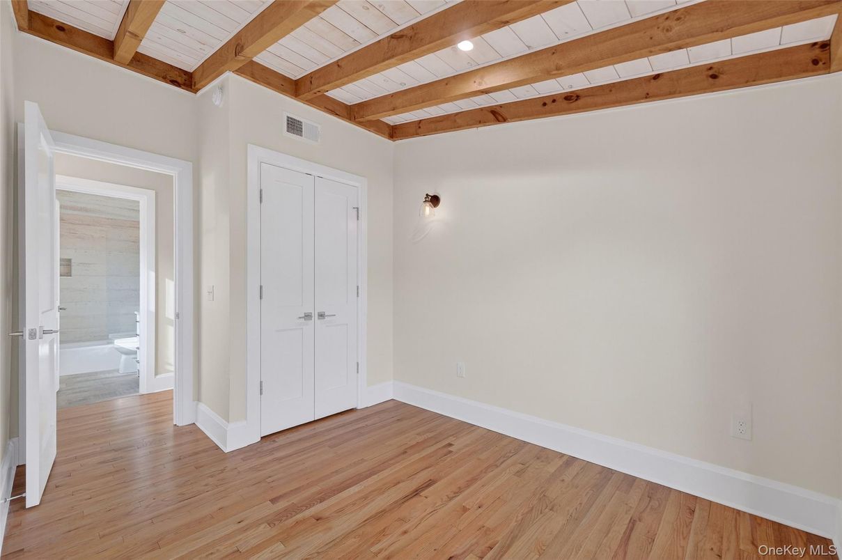 Empty room, Interior, Recessed Lighting, Wooden Beams, Wood Texture Flooring