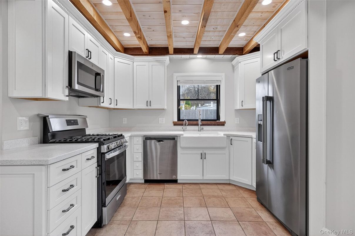 Interior, Kitchen, Recessed Lighting, Stainless Steel Appliances, Wooden Beams, Wooden Ceilings