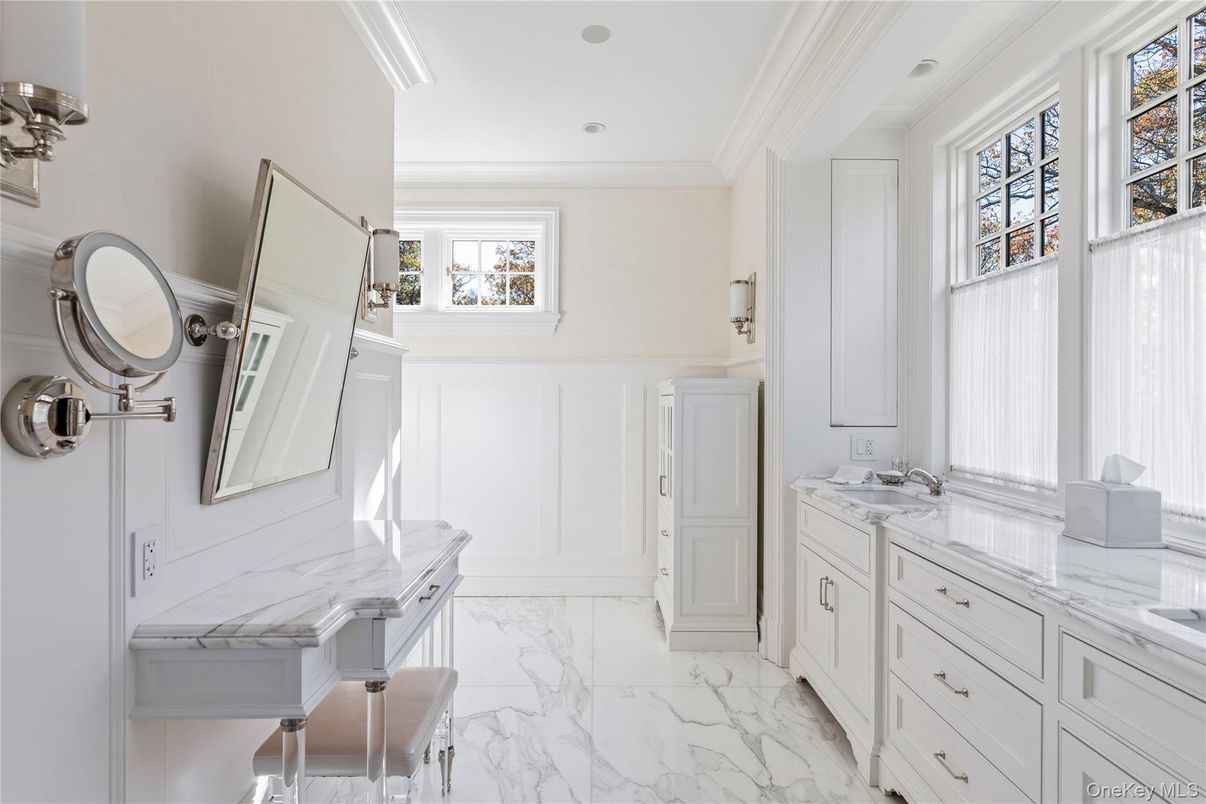 Bathroom, Dual Sink Vanities, Interior, Marble, Recessed Lighting