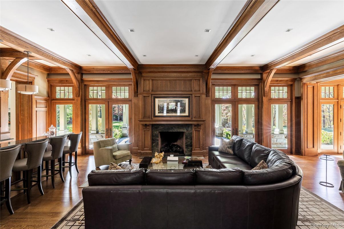 Fireplace, Interior, Living room, Pendant Lights, Recessed Lighting, Wood Texture Flooring, Wooden Walls