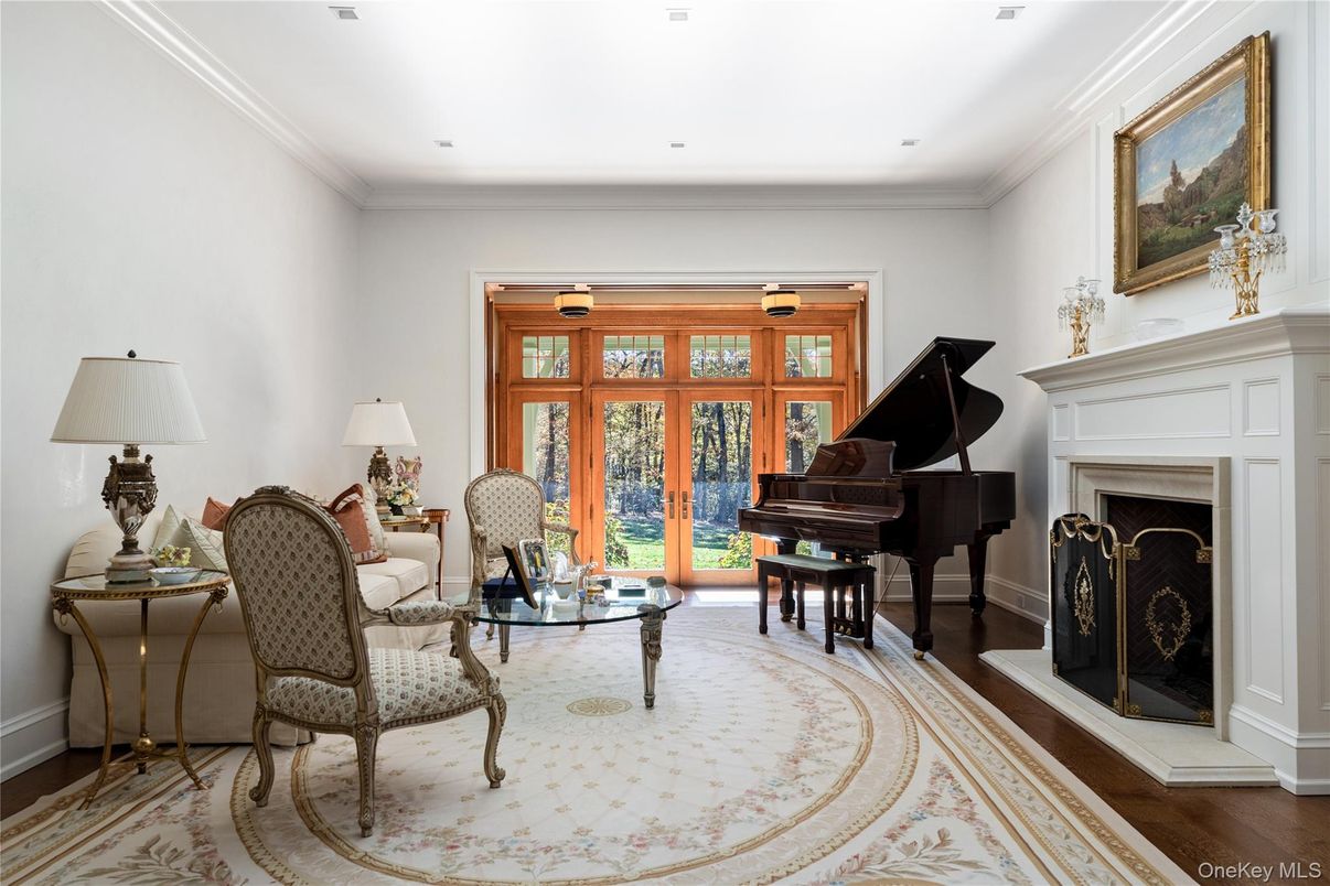 Fireplace, Interior, Piano, Recessed Lighting, Wood Texture Flooring