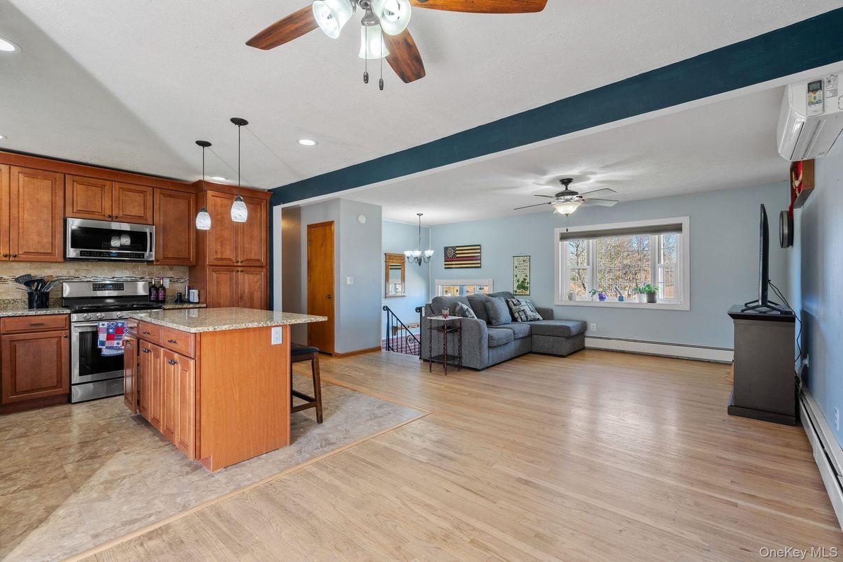 Interior, Kitchen, Living room, Pendant Lights, Recessed Lighting, Stainless Steel Appliances, Wood Texture Flooring