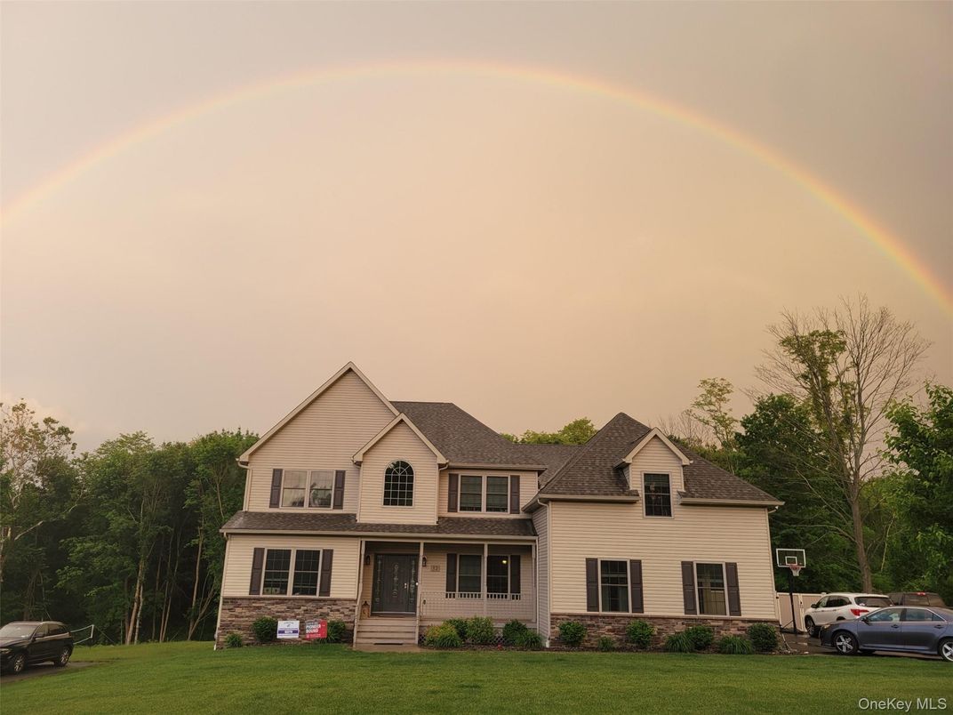 Exterior, Facade, Farmhouse