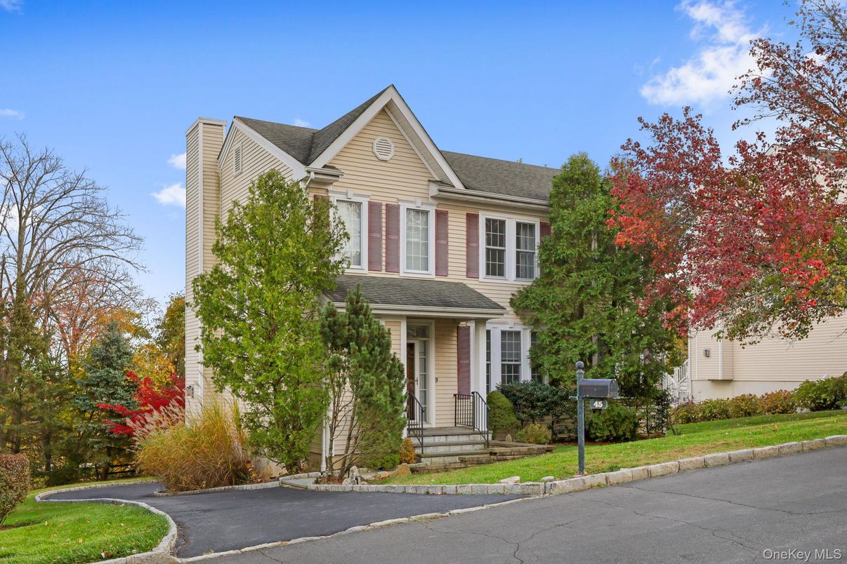 Exterior, Facade, Georgian