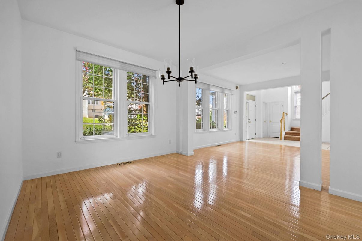Empty room, Interior, Pendant Lights, Wood Texture Flooring